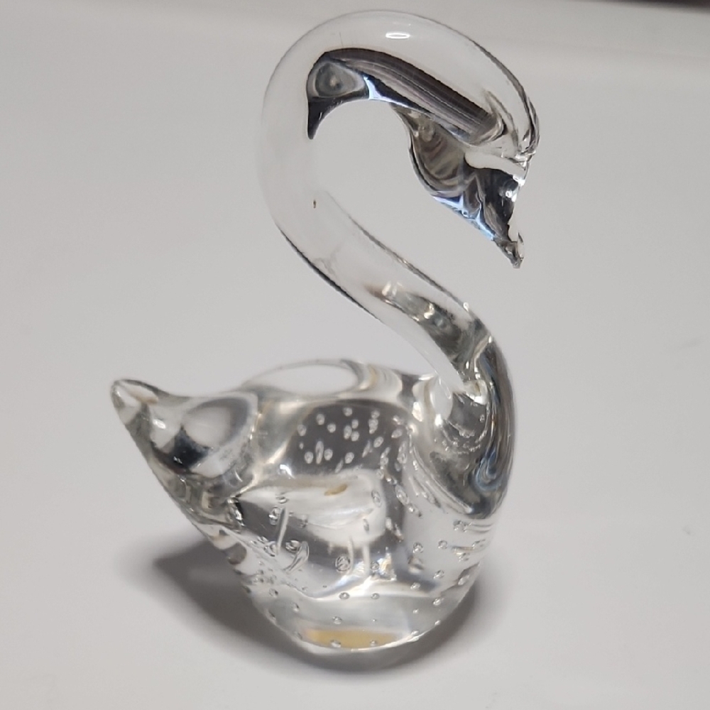 Crystal Clear Glass Swan Sculpture
